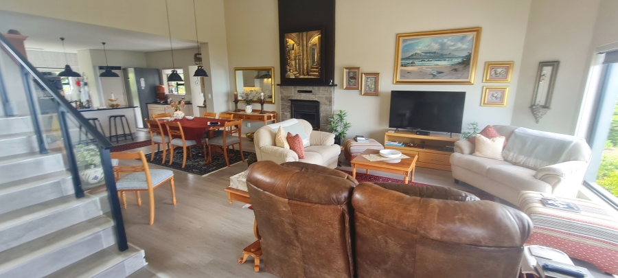 3 Bedroom Property for Sale in Village On Sea Western Cape